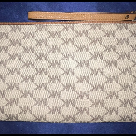 Michael Kors Jet Set Logo Coated Canvas Pouch - Brown - Picture 3 of 6